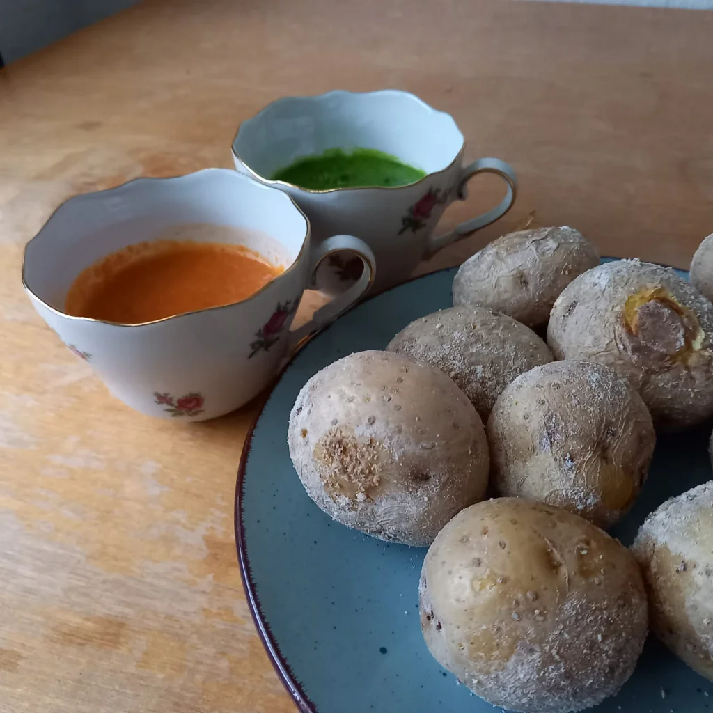 Veganes Rezept Kanarische Kartoffeln mit Mojo Rojo und Mojo Verde