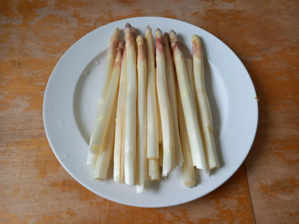 Spargel mit Schnitzel und Kartoffeln Beitragsbild Spargel mit Schnitzel und Kartoffeln
